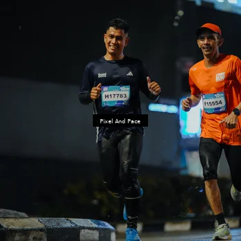 Runner Photo 7793757