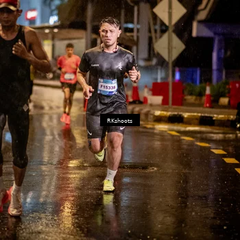 Runner Photo 7793764