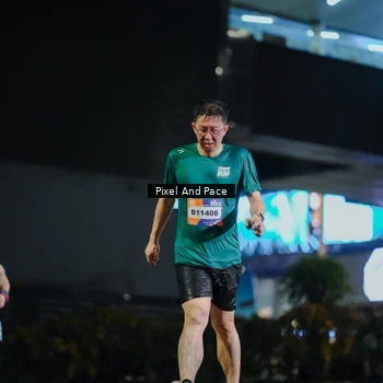 Runner Photo 7793773
