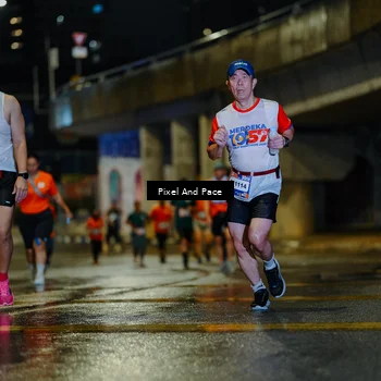 Runner Photo 7793829