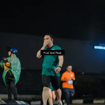 Runner Photo 7793890