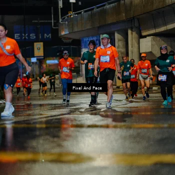 Runner Photo 7793896