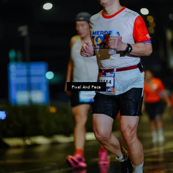 Runner Photo 7793905