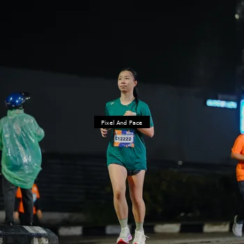 Runner Photo 7793909