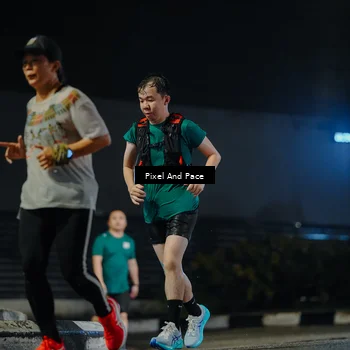 Runner Photo 7793918