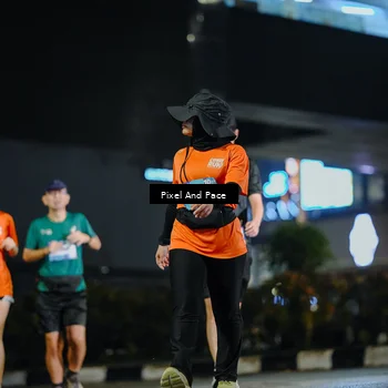 Runner Photo 7793975