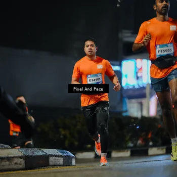 Runner Photo 7794005