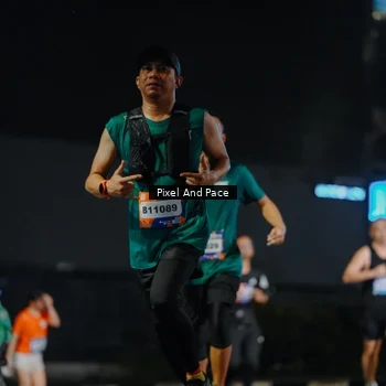Runner Photo 7794009