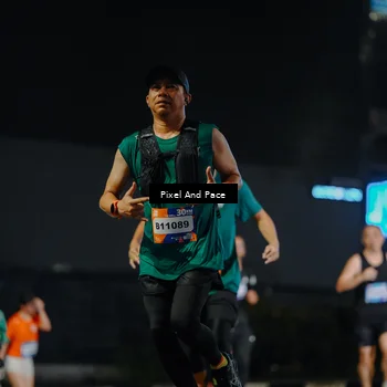 Runner Photo 7794012