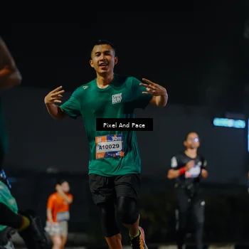 Runner Photo 7794013