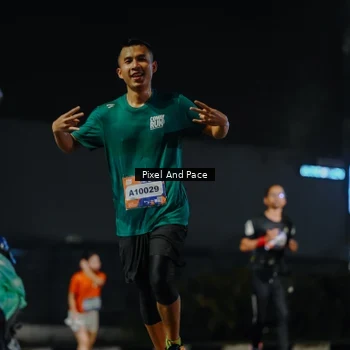 Runner Photo 7794016