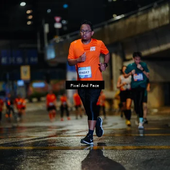Runner Photo 7794040