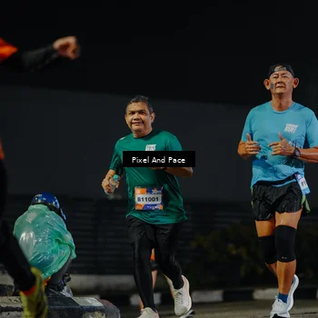 Runner Photo 7794068