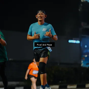 Runner Photo 7794072