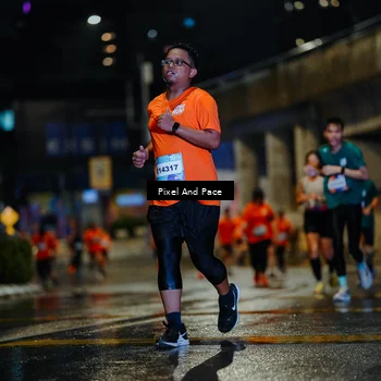 Runner Photo 7794073