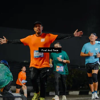 Runner Photo 7794087