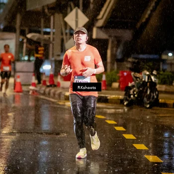 Runner Photo 7794113