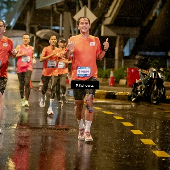 Runner Photo 7794119