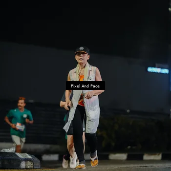 Runner Photo 7794124