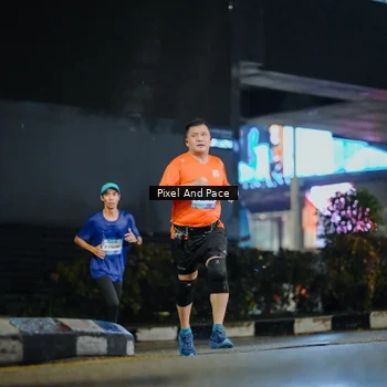 Runner Photo 7794125