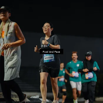 Runner Photo 7794144