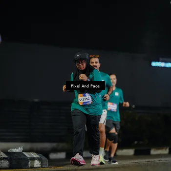 Runner Photo 7794150
