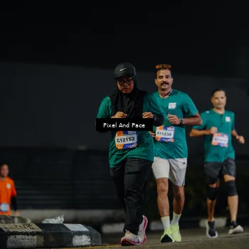 Runner Photo 7794170