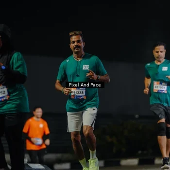 Runner Photo 7794171