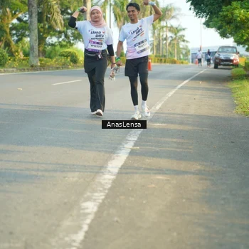 Runner Photo 7794176
