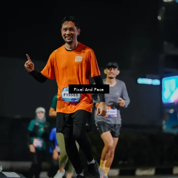 Runner Photo 7794190