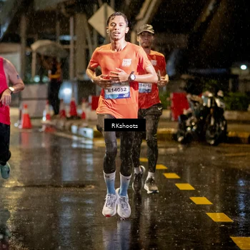 Runner Photo 7794229