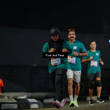 Runner Photo 7794330