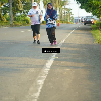 Runner Photo 7794372