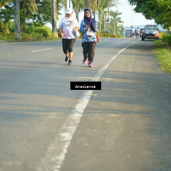 Runner Photo 7794382