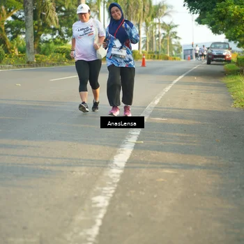 Runner Photo 7794405