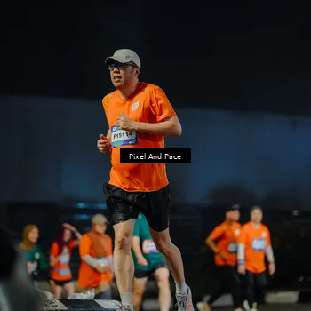 Runner Photo 7794412