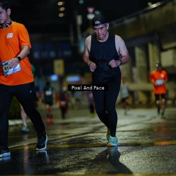 Runner Photo 7794417