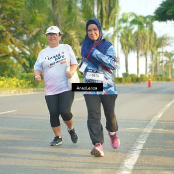 Runner Photo 7794422