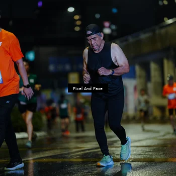 Runner Photo 7794424