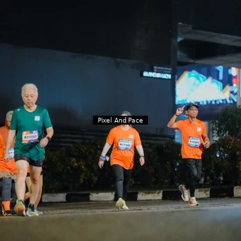 Runner Photo 7794429