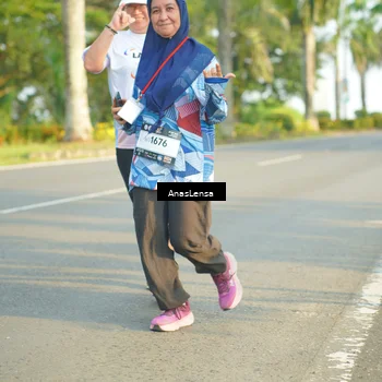 Runner Photo 7794435