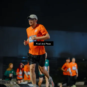 Runner Photo 7794443