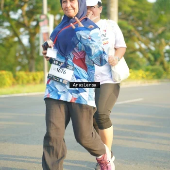 Runner Photo 7794447