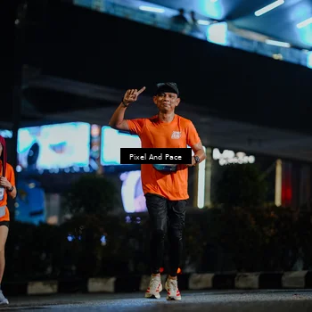 Runner Photo 7794459