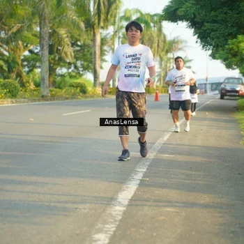 Runner Photo 7794473