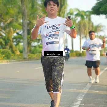 Runner Photo 7794513