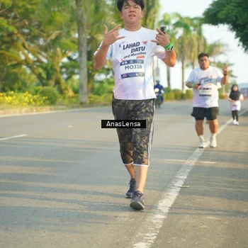 Runner Photo 7794515