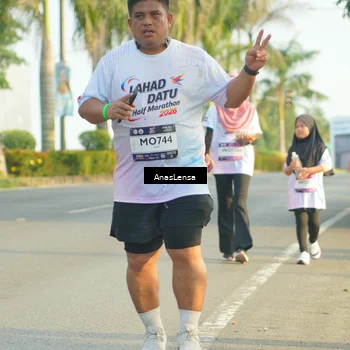 Runner Photo 7794517