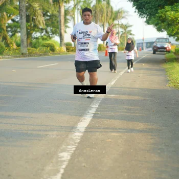 Runner Photo 7794532