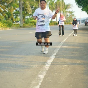 Runner Photo 7794559